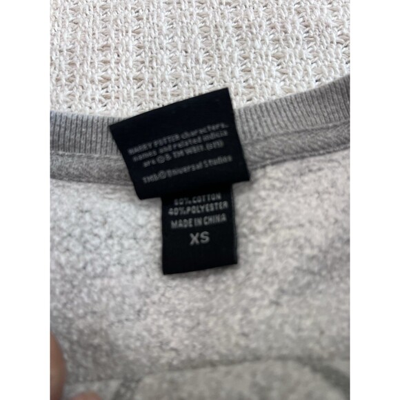 Universal Studios Harry Potter Hufflepuff Sweatshirt Extra Small Womens - Picture 7 of 8